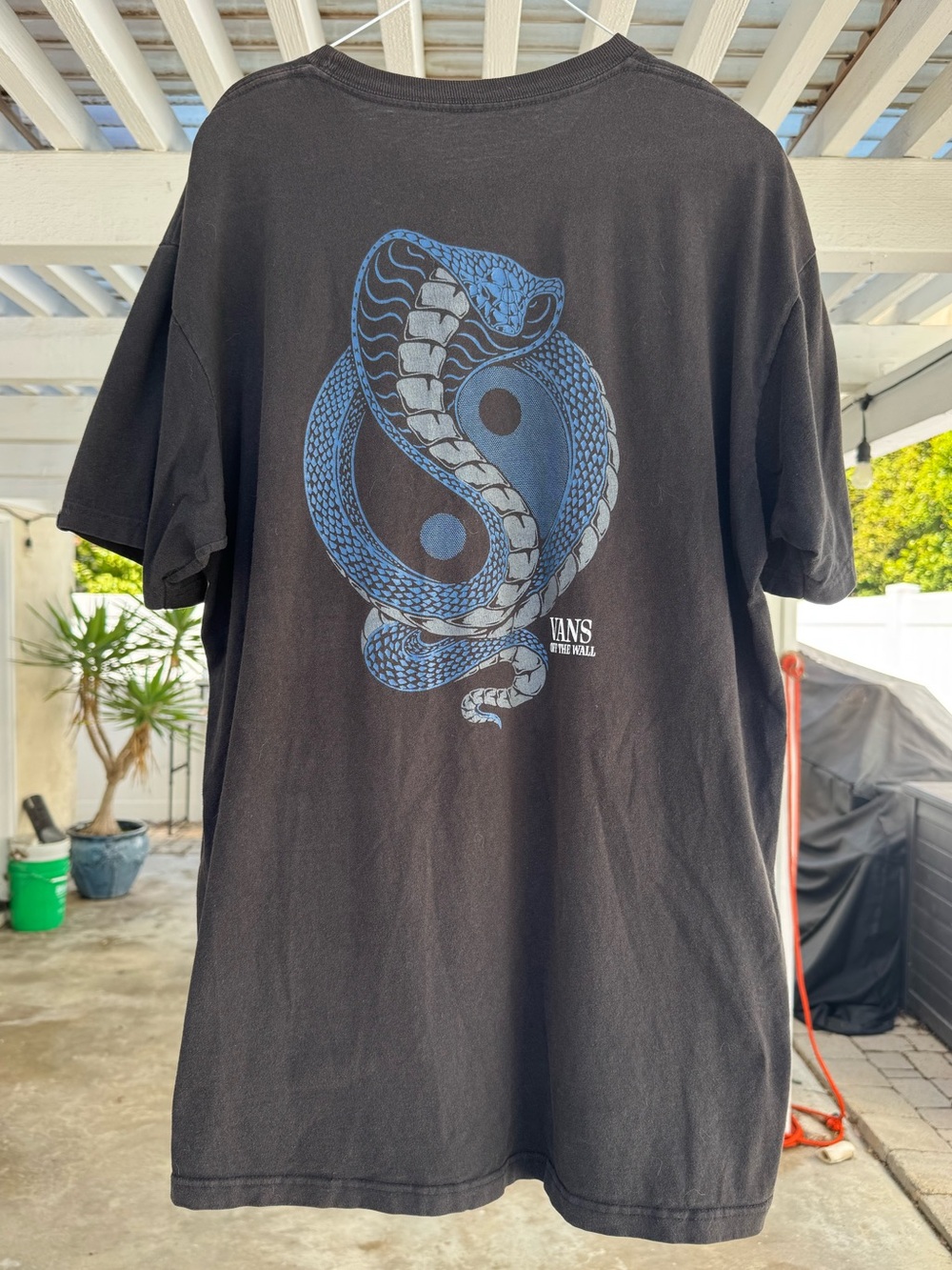VANS | Black Tee with Blue Snake Yin-Yang Graphic Size Large